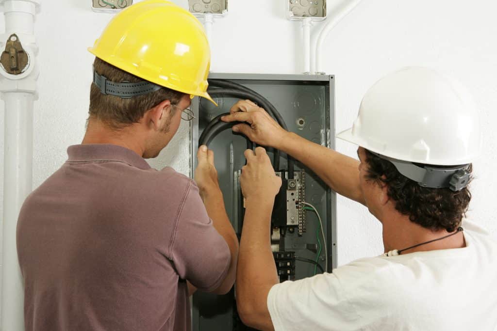 cotton electric's electricians working in Midlothian