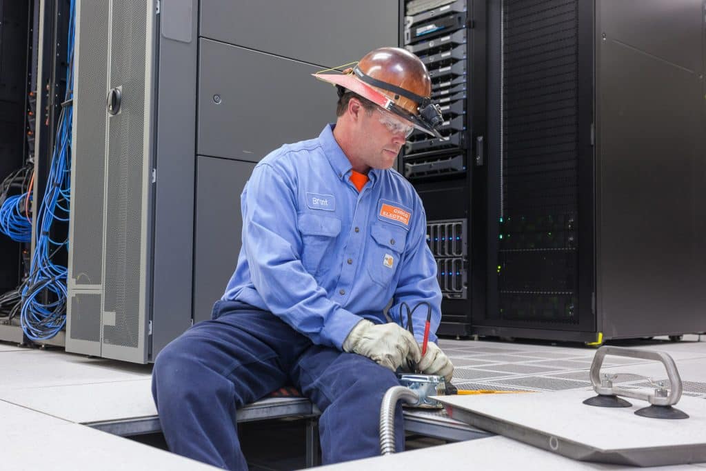 Cotton Electric's Electrician working in Waxahachie